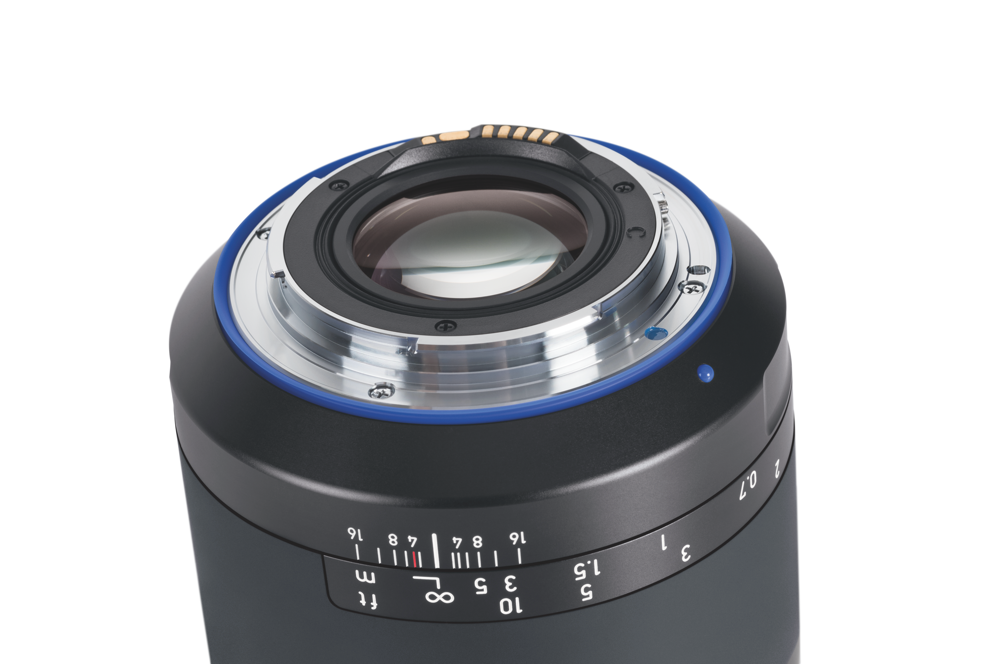 Zeiss Milvus 35mm f/1.4 ZE Lens for Canon EF