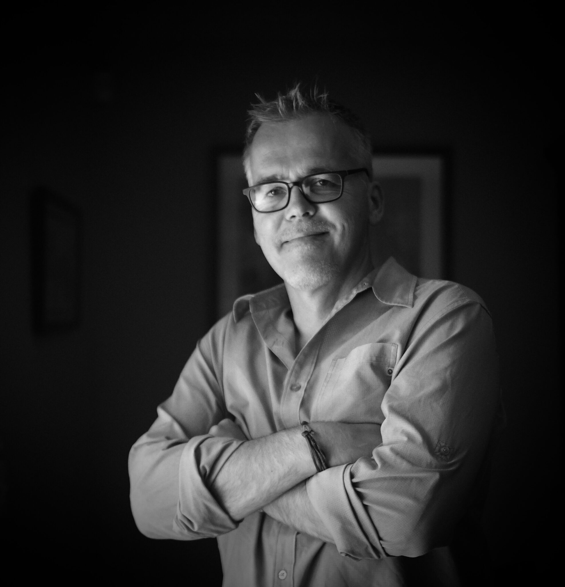 The Cinematography Podcast Episode 137 - Emmy-nominated Mark Doering-Powell, ASC on grown-ish, challenges of single camera comedies, lighting setup tips, the early days of HD video