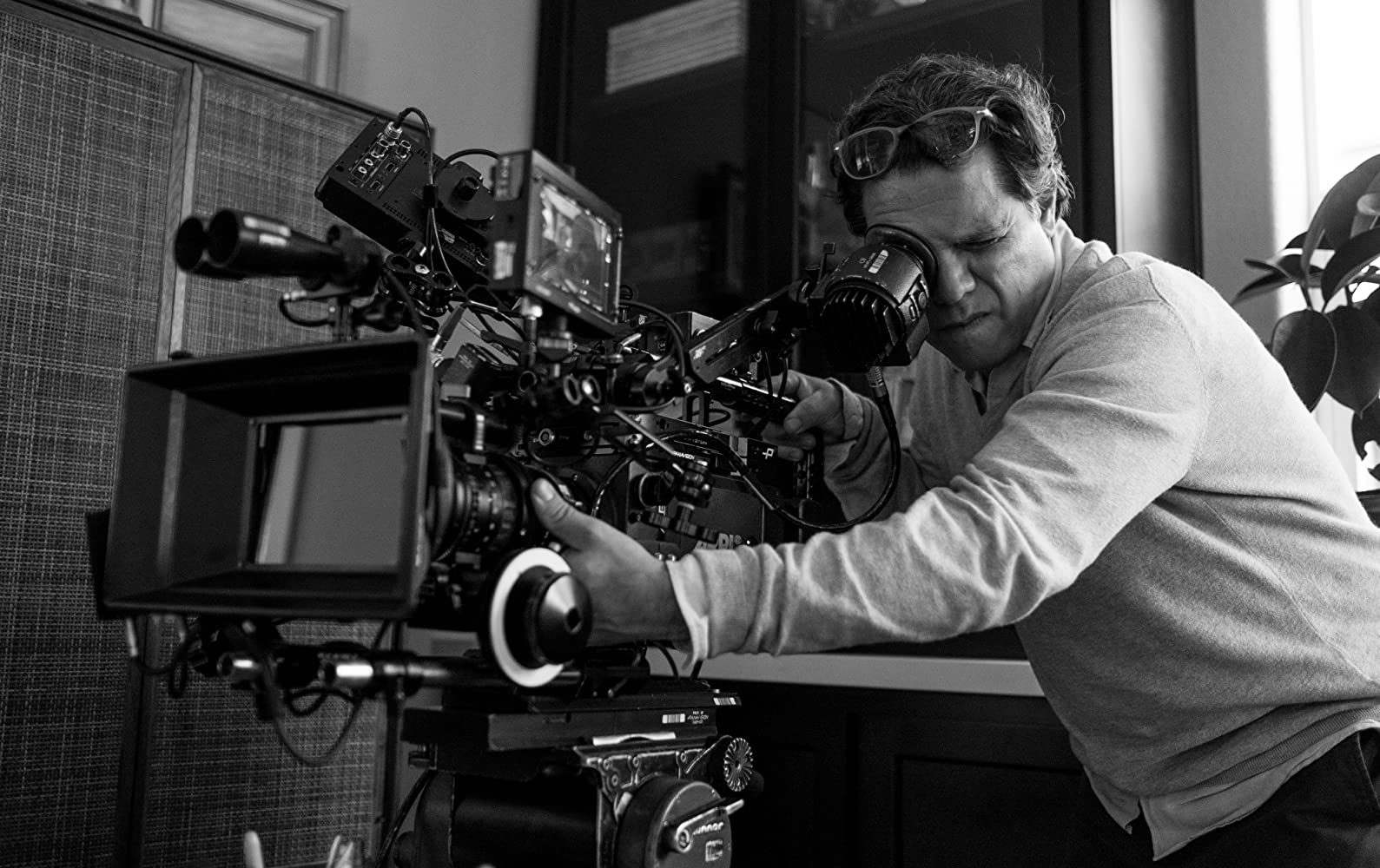 The Cinematography Podcast Episode 73 - Carlos González, SVC on working for Roger Corman, Raw Justice, Mutant Species, shooting films vs. TV series, Grey’s Anatomy, Party of Five and becoming a director