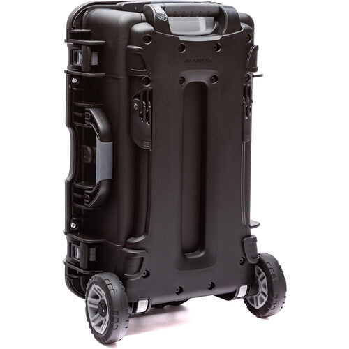 Nanuk 935 Hard Case with Heavy-Duty Wheels & Padded Dividers (28.5L)