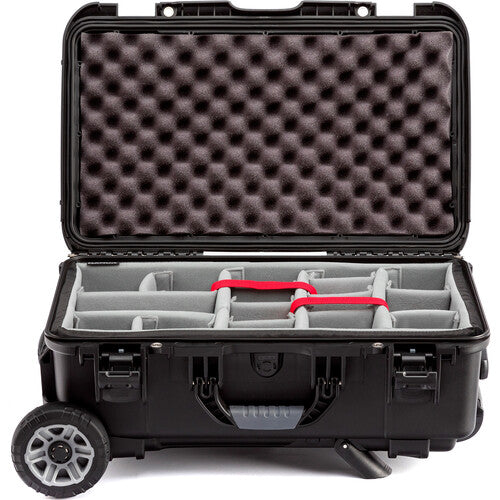 Nanuk 935 Hard Case with Heavy-Duty Wheels & Padded Dividers (28.5L)