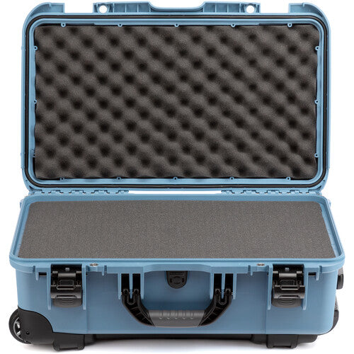 Nanuk 935 Wheeled Hard Case with Foam Insert (Cyan, 28.5L)